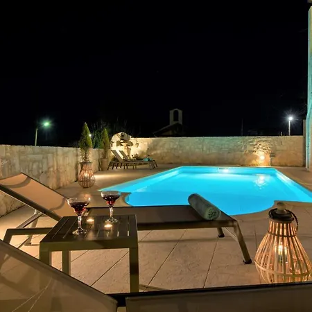 World Villa Tavronitis (Crete)